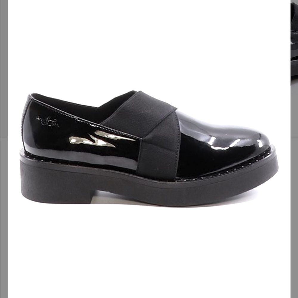 Bos’ & Co Black Patent Leather Loafers